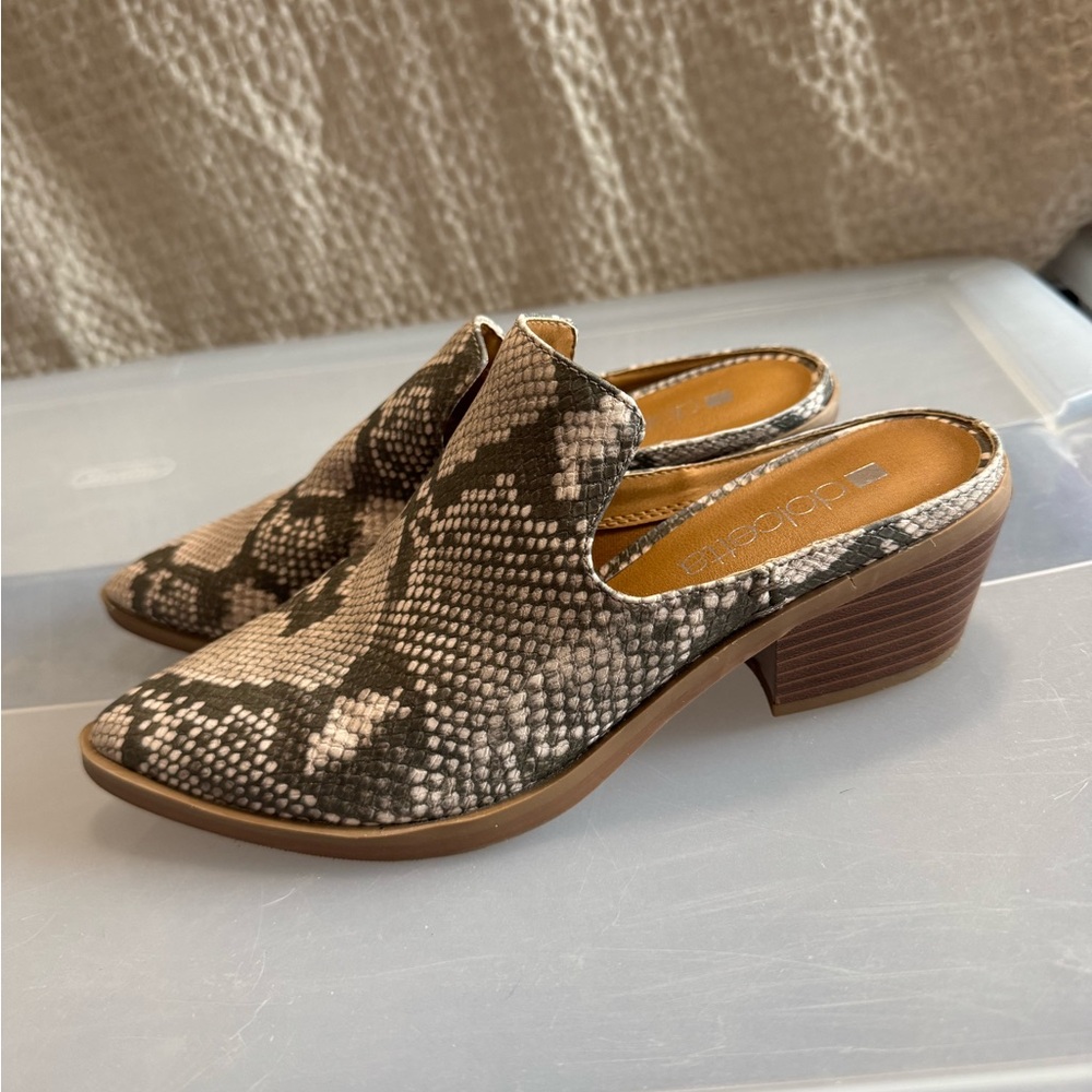Chic Snake Print Mules